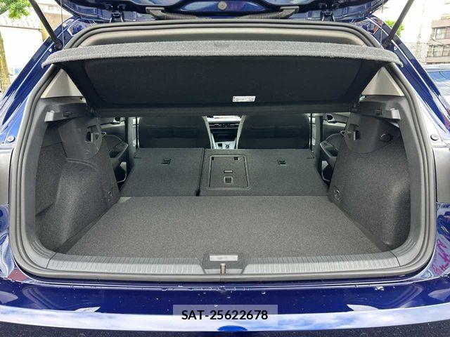 VolksWagen GOLF 2021-08 7790490-24