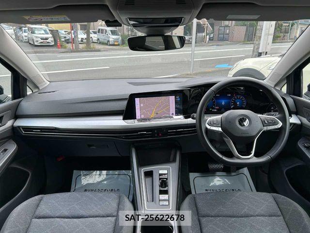 VolksWagen GOLF 2021-08 7790490-2