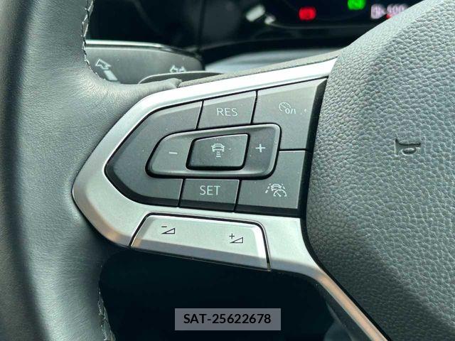 VolksWagen GOLF 2021-08 7790490-4