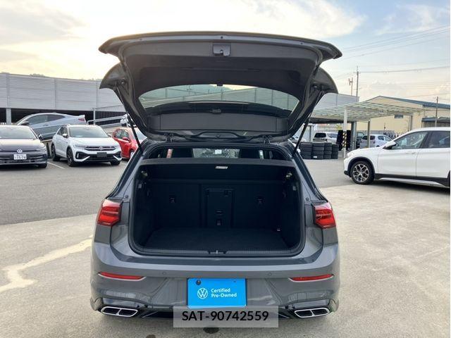 VolksWagen GOLF 2023-07 7790493-13