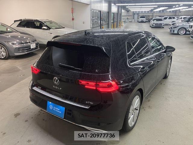 VolksWagen GOLF 2021-10 7790491-2