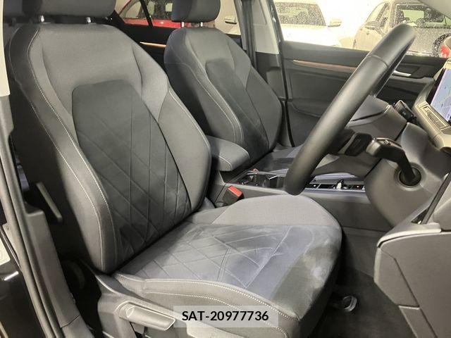 VolksWagen GOLF 2021-10 7790491-7