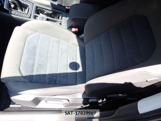 VolksWagen GOLF 2014-10 7880455-24