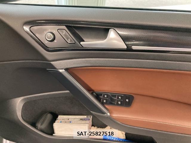 VolksWagen GOLF 2014-05 7880465-16