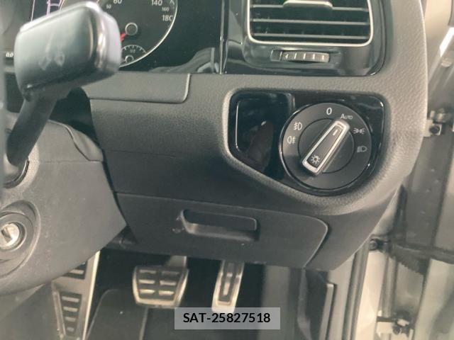 VolksWagen GOLF 2014-05 7880465-17