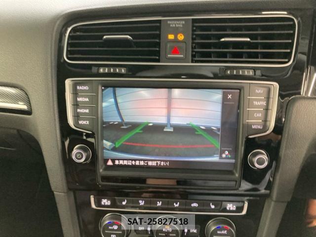 VolksWagen GOLF 2014-05 7880465-26