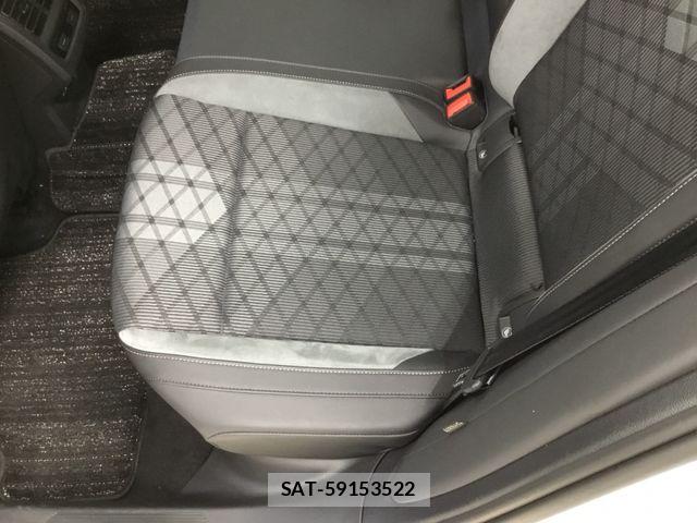 VolksWagen GOLF 2021-06 7880456-19