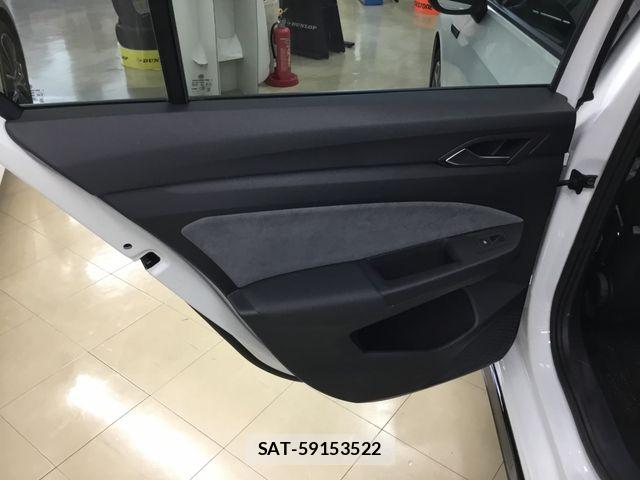 VolksWagen GOLF 2021-06 7880456-20
