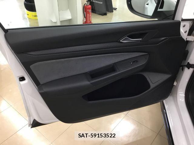 VolksWagen GOLF 2021-06 7880456-22