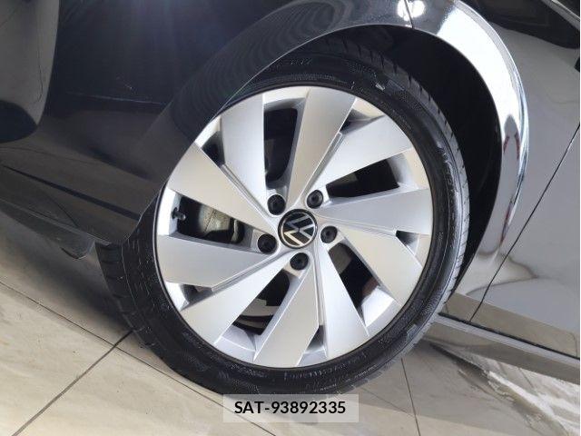 VolksWagen GOLF 2025-12 7880454-12