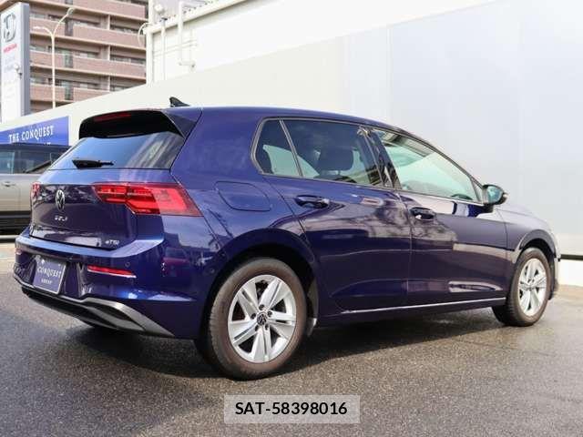 VolksWagen GOLF 2021-10 7880464-5
