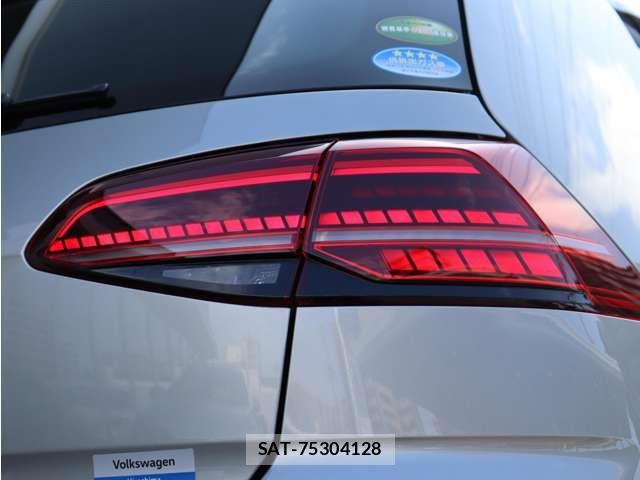 VolksWagen GOLF 2019-11 7880462-10