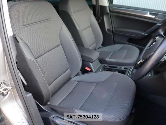 VolksWagen GOLF 2019-11 7880462-14