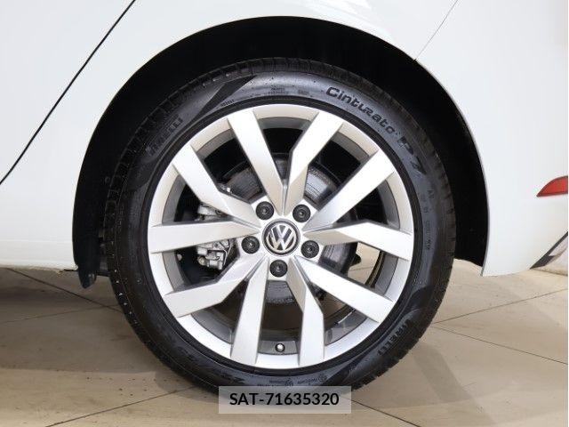 VolksWagen GOLF 2018-05 7880463-12
