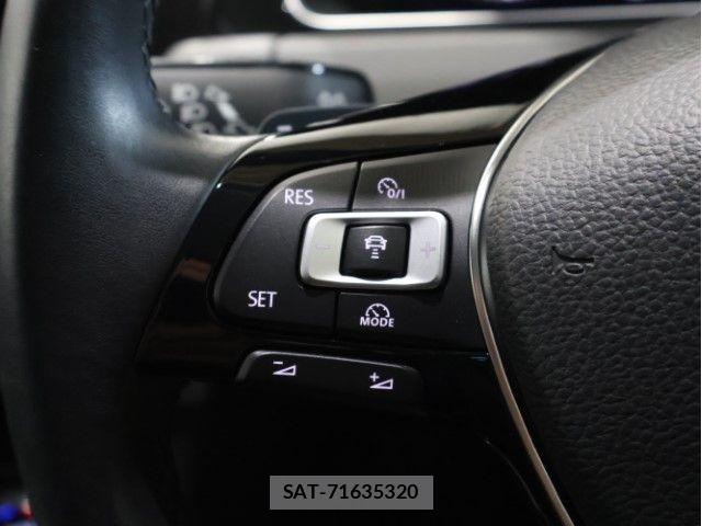 VolksWagen GOLF 2018-05 7880463-18