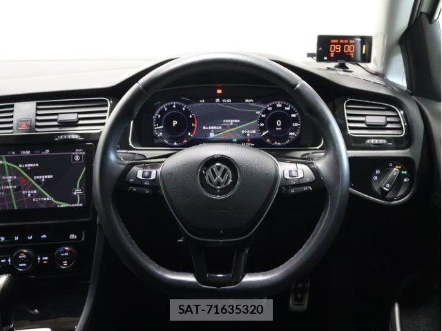 VolksWagen GOLF 2018-05 7880463-2