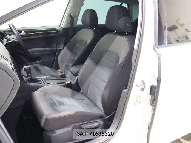 VolksWagen GOLF 2018-05 7880463-3