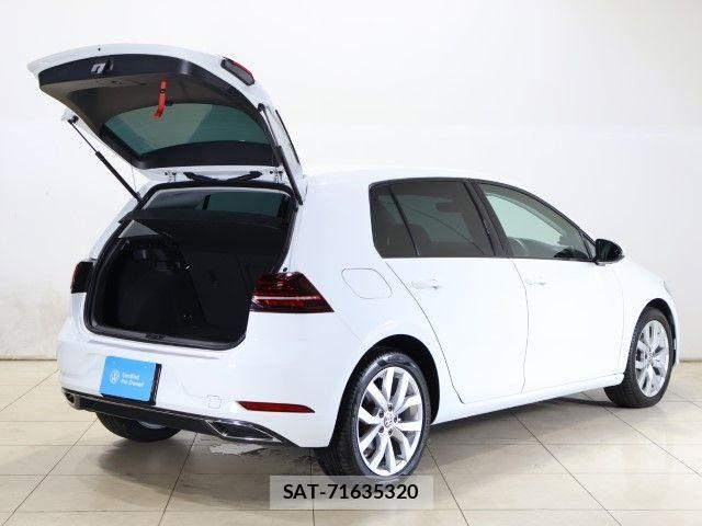 VolksWagen GOLF 2018-05 7880463-7