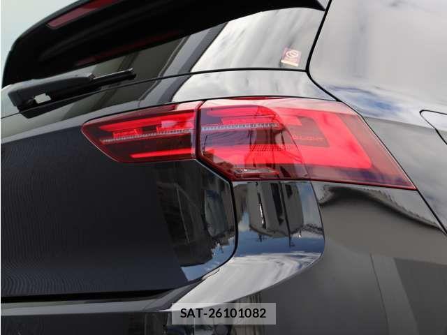 VolksWagen GOLF 2023-11 7880457-10