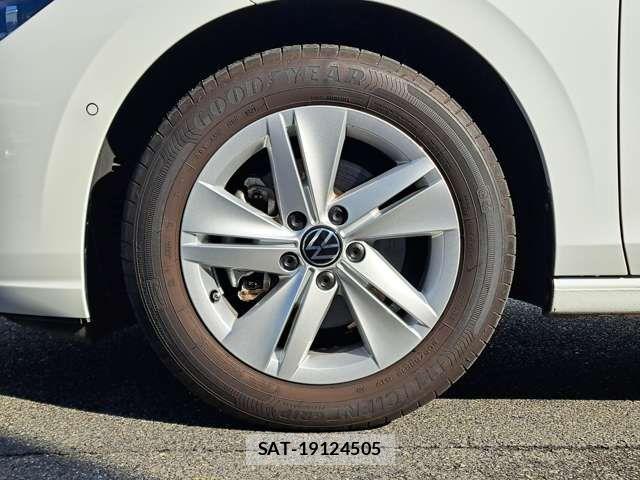 VolksWagen GOLF 2021-06 7880459-11