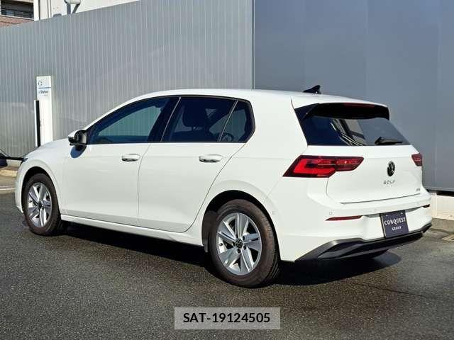VolksWagen GOLF 2021-06 7880459-3