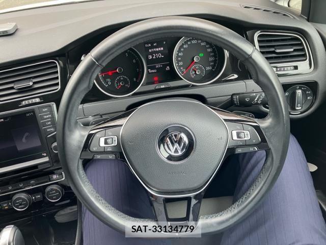 VolksWagen GOLF 2015-08 7880467-22
