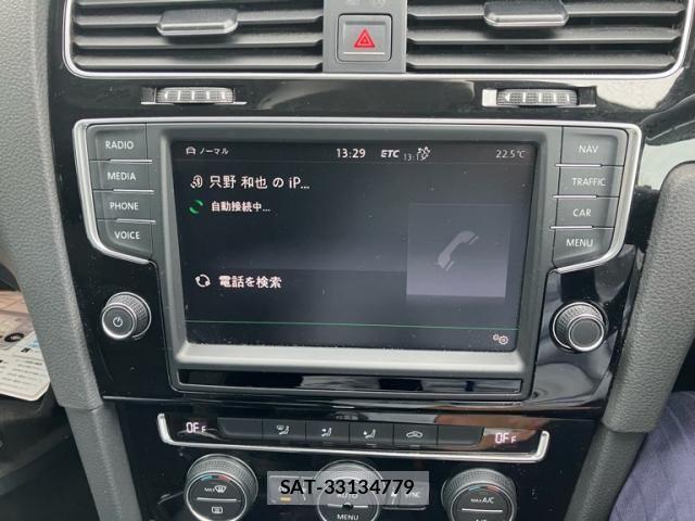 VolksWagen GOLF 2015-08 7880467-26