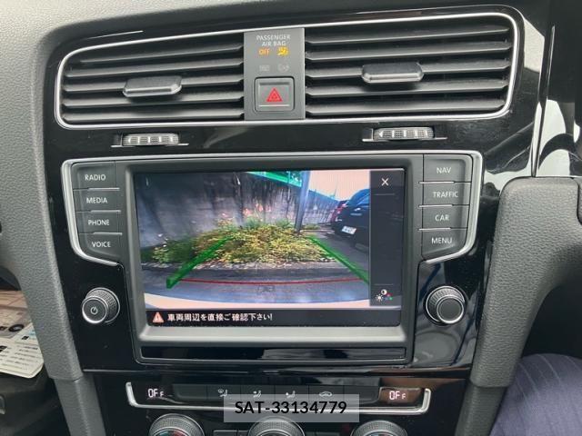 VolksWagen GOLF 2015-08 7880467-29