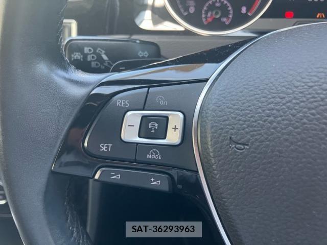 VolksWagen GOLF 2015-10 7964382-13