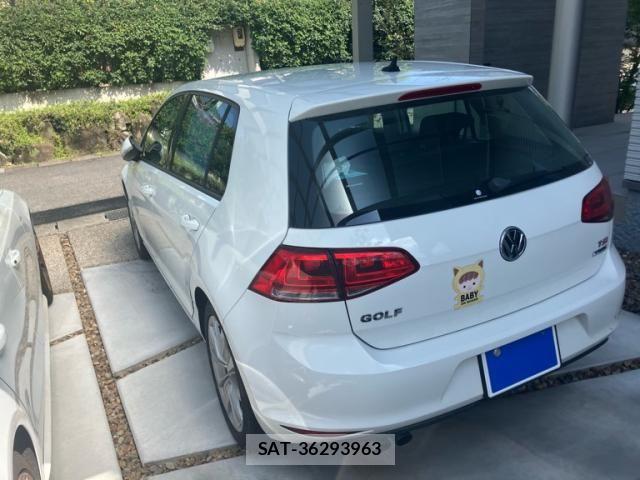 VolksWagen GOLF 2015-10 7964382-3