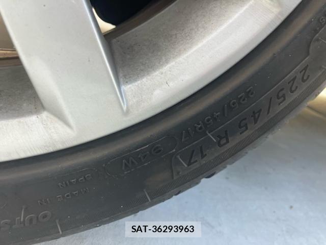 VolksWagen GOLF 2015-10 7964382-8