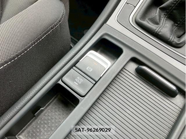 VolksWagen GOLF 2014-03 7981560-22