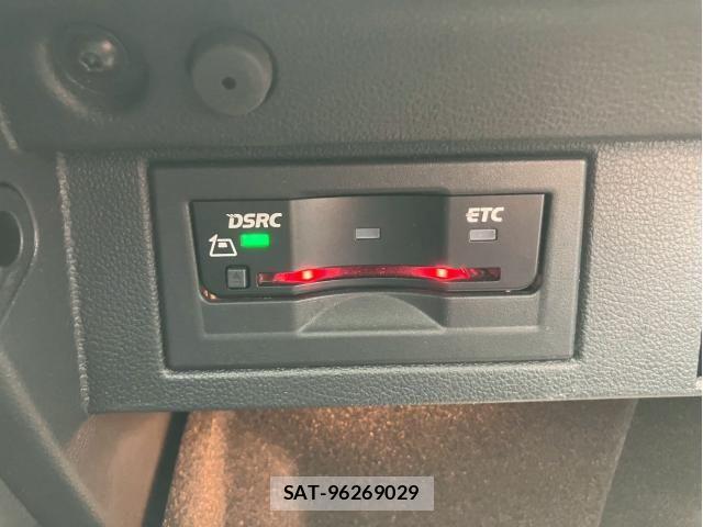 VolksWagen GOLF 2014-03 7981560-24