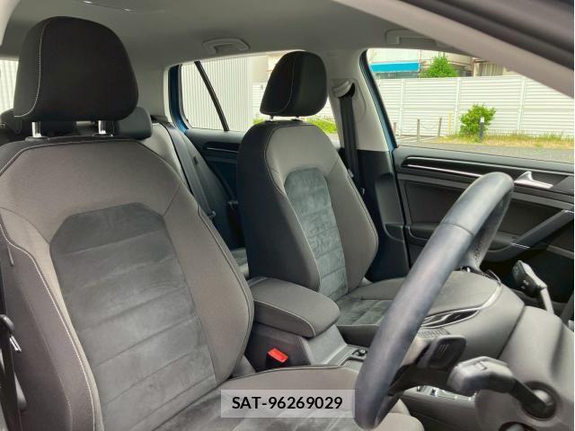 VolksWagen GOLF 2014-03 7981560-27