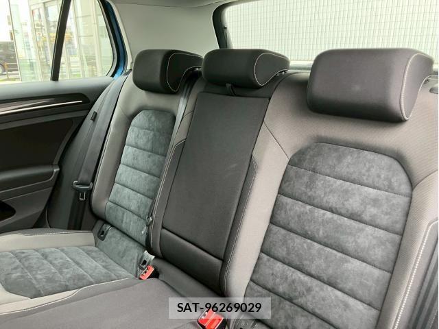 VolksWagen GOLF 2014-03 7981560-29