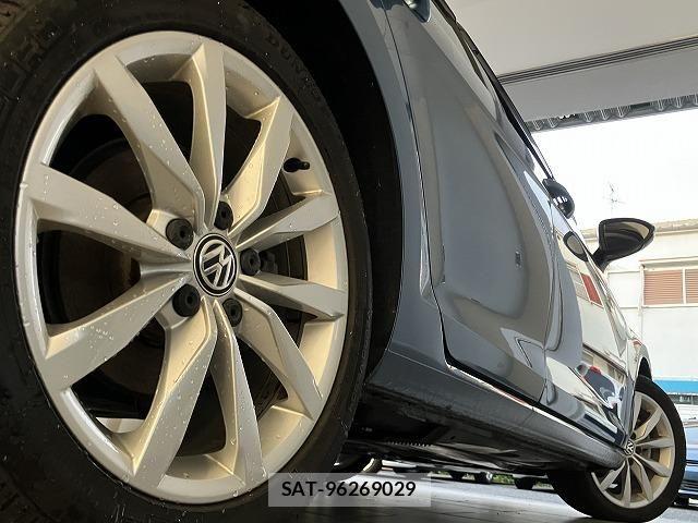 VolksWagen GOLF 2014-03 7981560-5