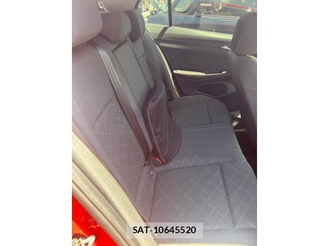 VolksWagen GOLF 2021-08 7981558-10