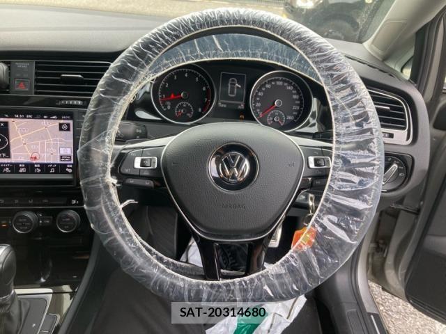 VolksWagen GOLF 2013-12 7981562-11