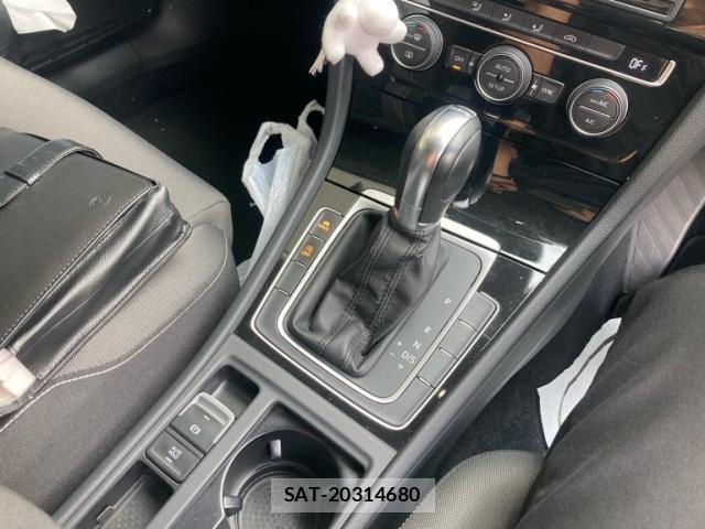 VolksWagen GOLF 2013-12 7981562-12