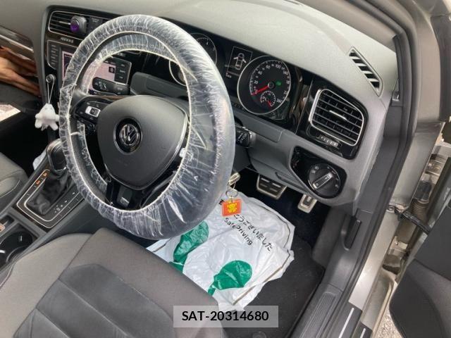 VolksWagen GOLF 2013-12 7981562-8