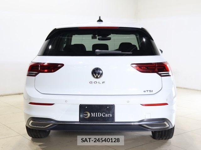 VolksWagen GOLF 2022-03 7981557-9