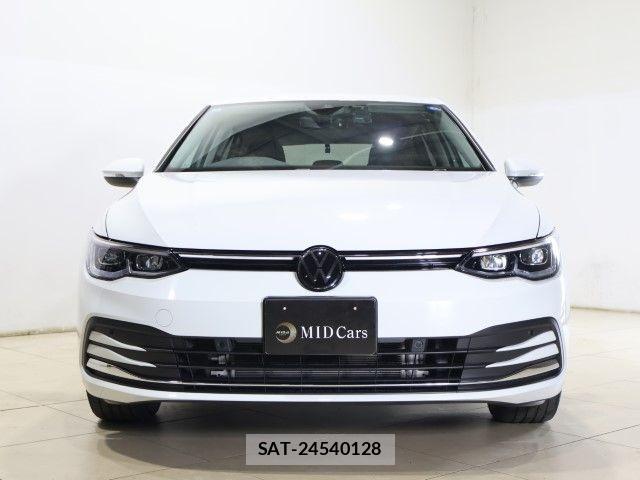 VolksWagen GOLF 2022-03 7981557-10