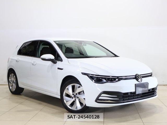 VolksWagen GOLF 2022-03 7981557-11