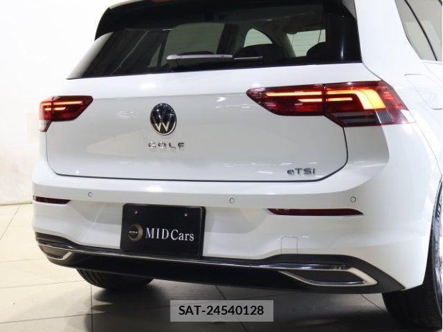 VolksWagen GOLF 2022-03 7981557-15