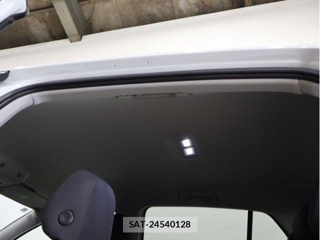 VolksWagen GOLF 2022-03 7981557-5