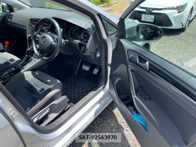 VolksWagen GOLF 2015-10 8039160-18