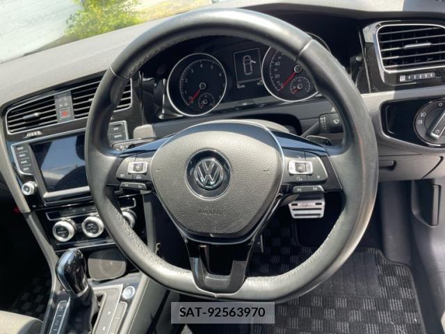 VolksWagen GOLF 2015-10 8039160-21