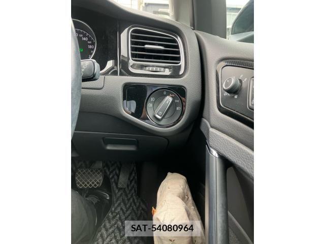 VolksWagen GOLF 2014-11 8039161-14