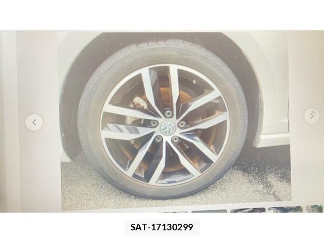 VolksWagen GOLF 2019-01 8039159-7