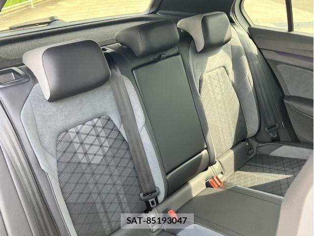 VolksWagen GOLF 2022-08 8076127-10